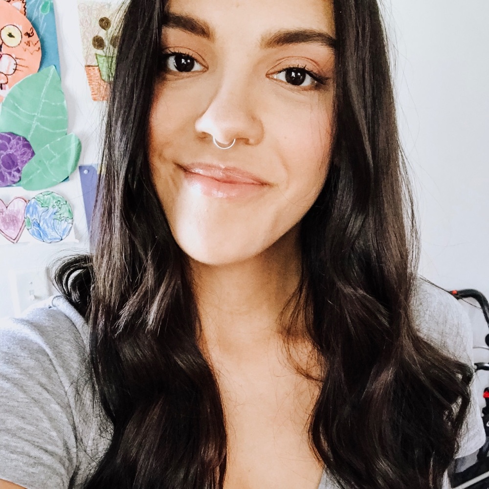 Meet your Posher, Courtney